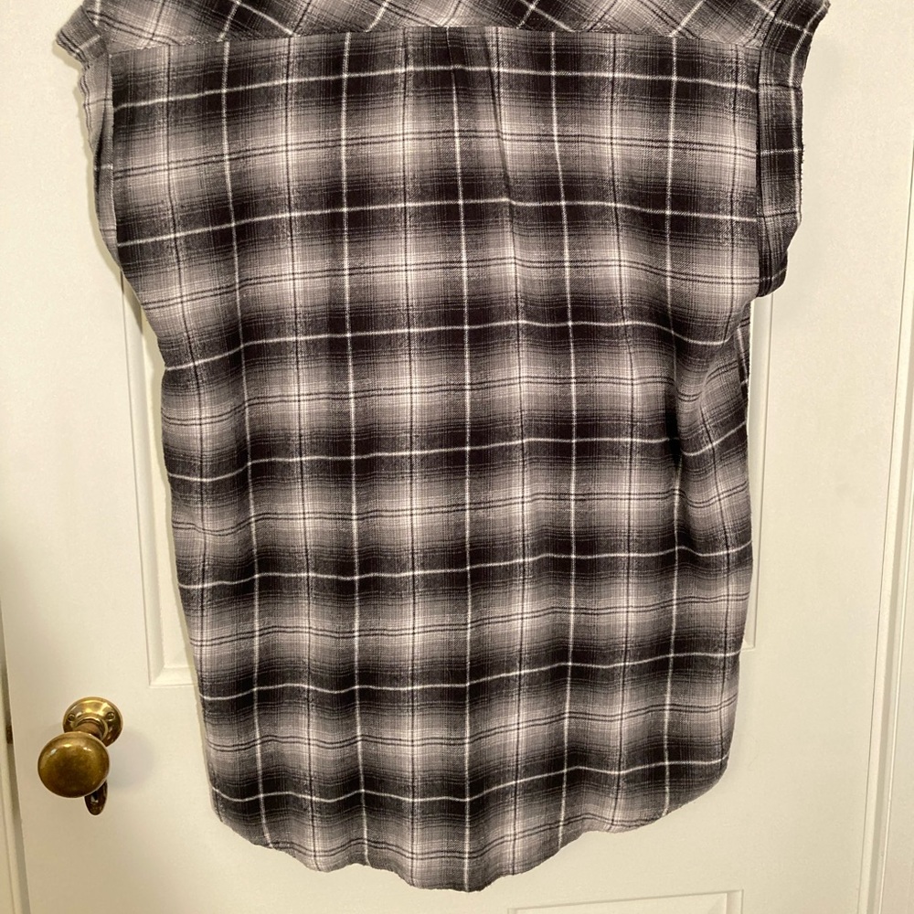 Gray Black Plaid Button Down Short Sleeve Womens Small Shirt Top Crème ModCloth - Picture 5 of 9